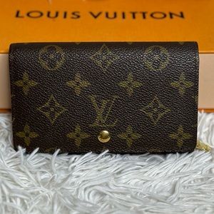 Louis Vuitton Tressor Wallet